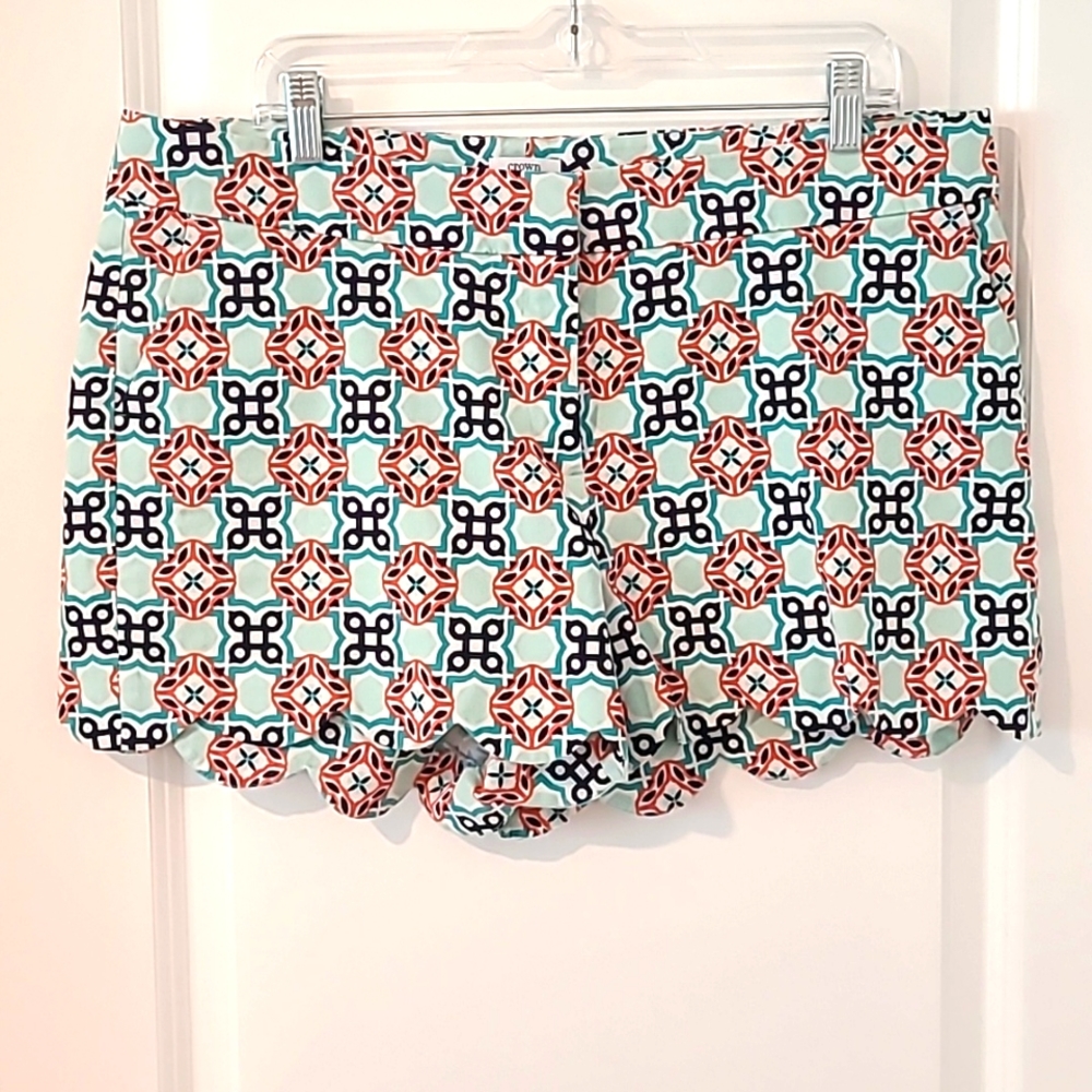 Crown & Ivy, Scallop Shelby Shorts, Size 16